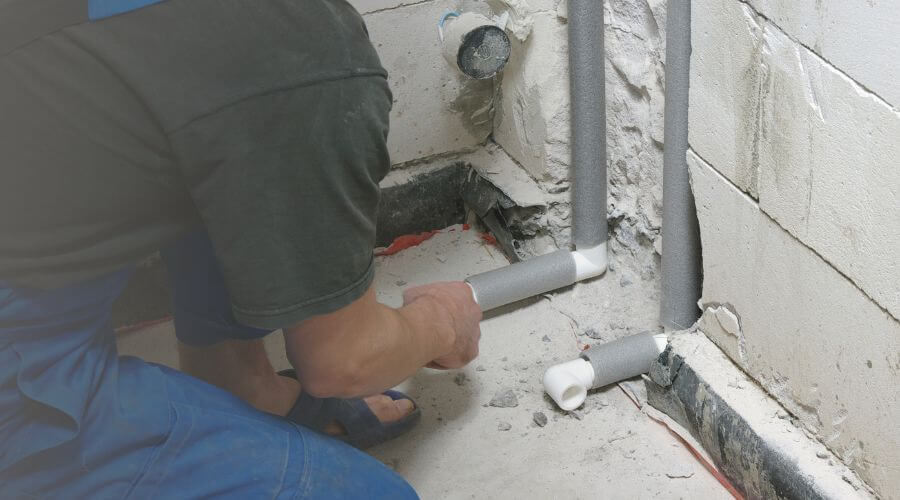 Professional Tankless Water Heater Installation in Central City, IA